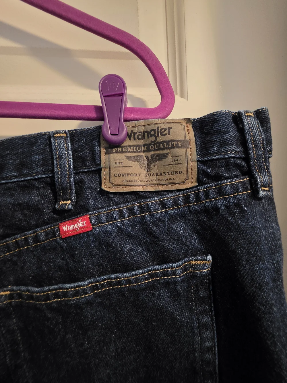 Wrangler Relaxed Fit Men’s Jeans in Dark Blue